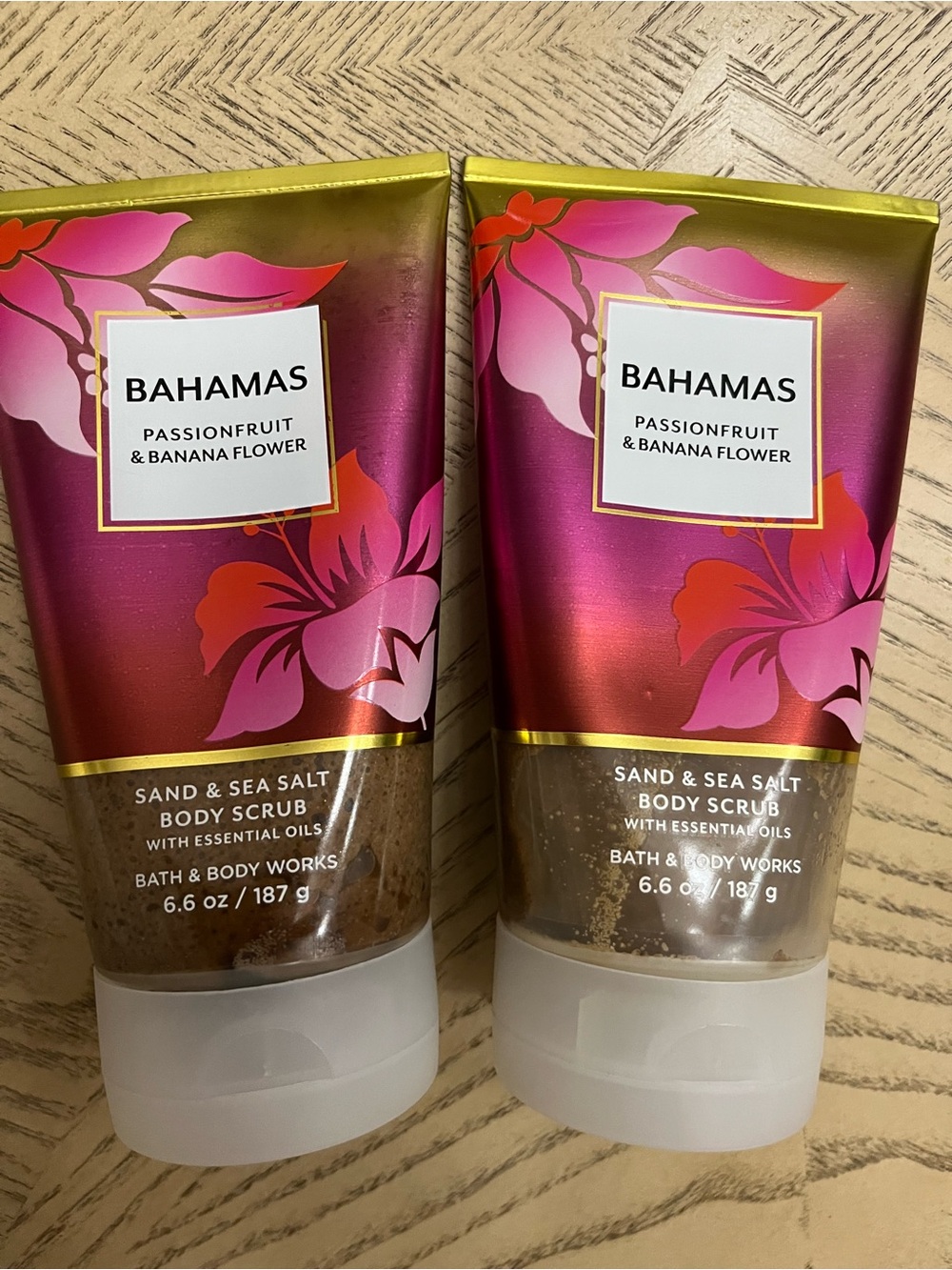 *BUNDLE* Bath & Body Works Bahamas Passionfruit & Banana Flower Body Scrubs